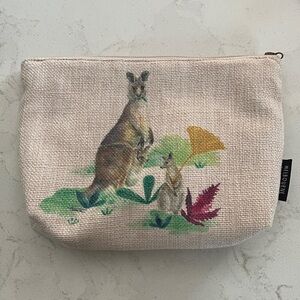 Kangaroo Print Cotton Zippered LIVE IN ART Organizer Pouch 🦘